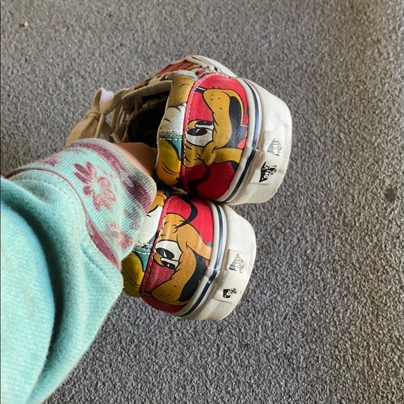 Disney Mickey Mouse vans - Picture 7 of 11